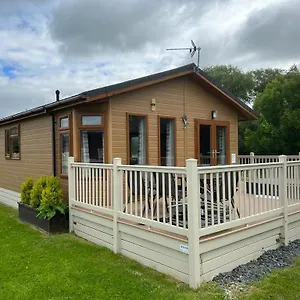https://kingfisher-lodge-with-hot-tub.yorkshirehotels.net