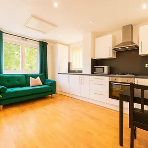 https://one-bedroom-apartment-in-city-centre.cardiffhotelswales.com
